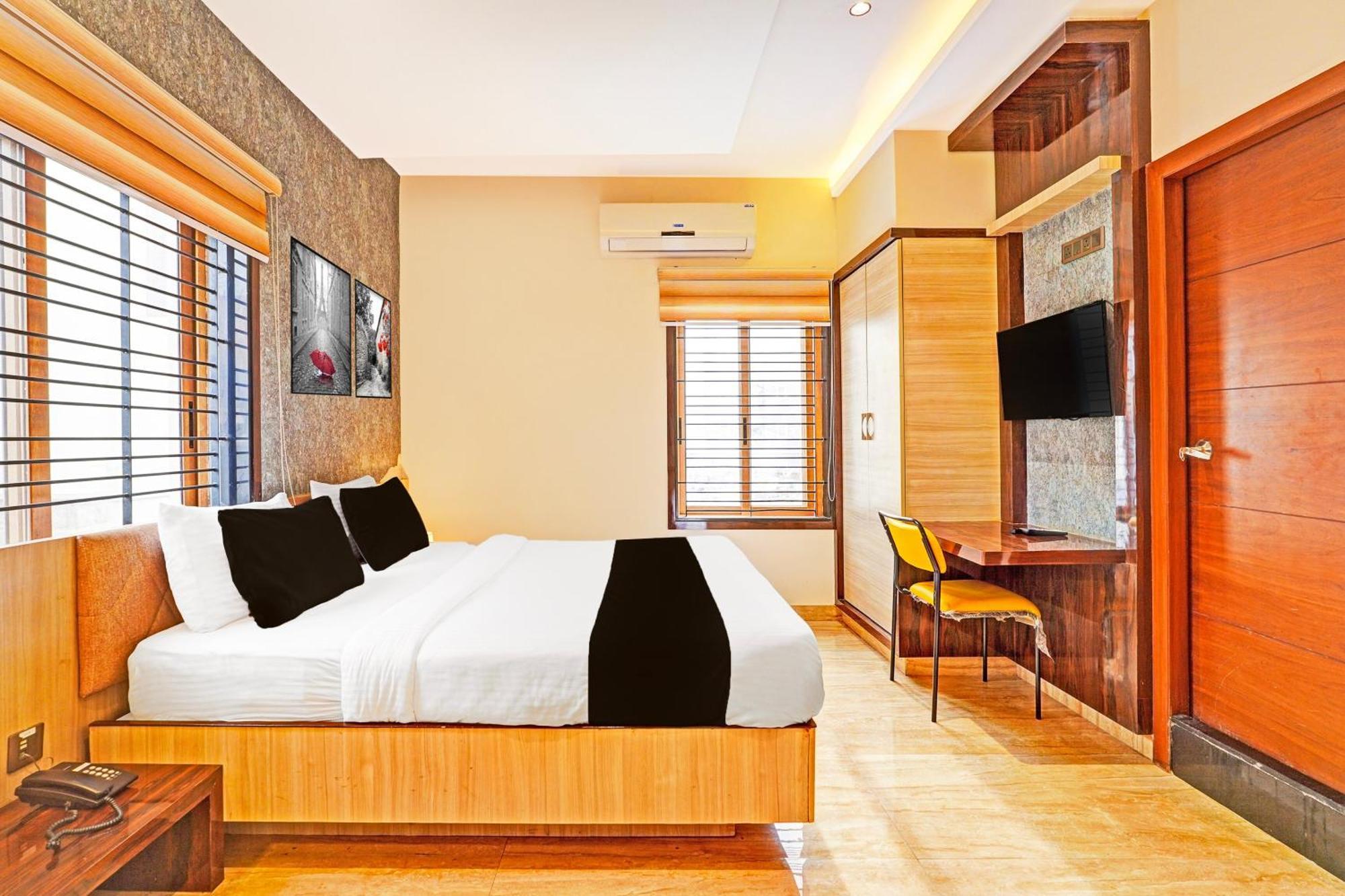 Hotel Super Townhouse Indiranagar Bangalore Exterior foto